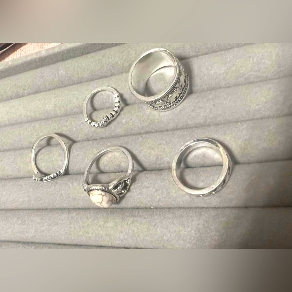 Rings set - Picture 4 of 4